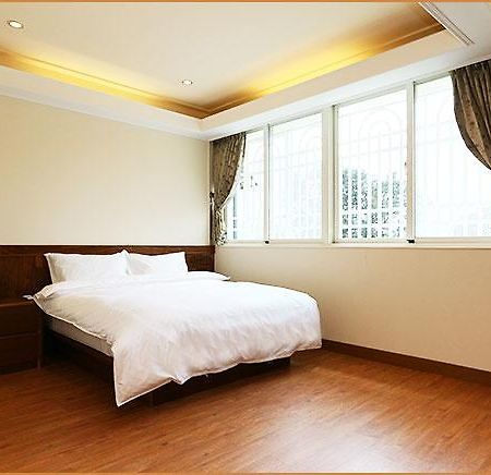 Happy Owner B&B Руисуи Екстериор снимка