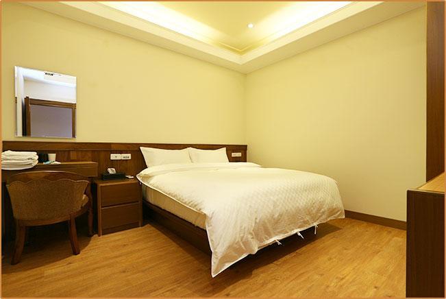 Happy Owner B&B Руисуи Екстериор снимка