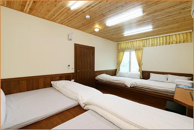 Happy Owner B&B Руисуи Екстериор снимка
